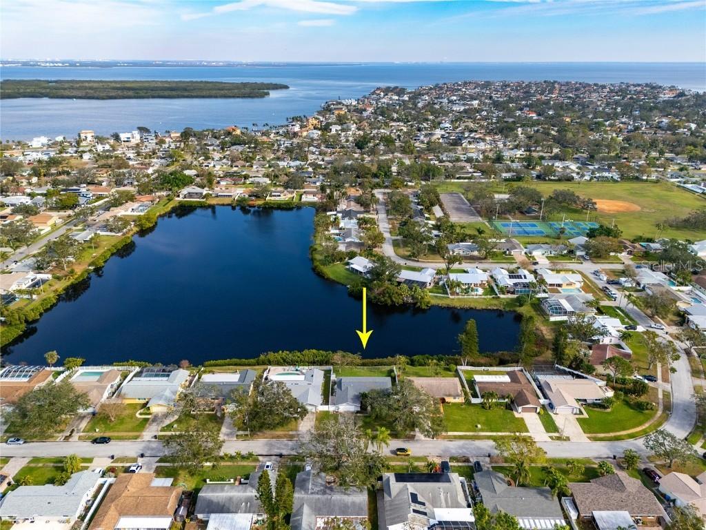 5621 16th Ln., St Petersburg, FL 33703