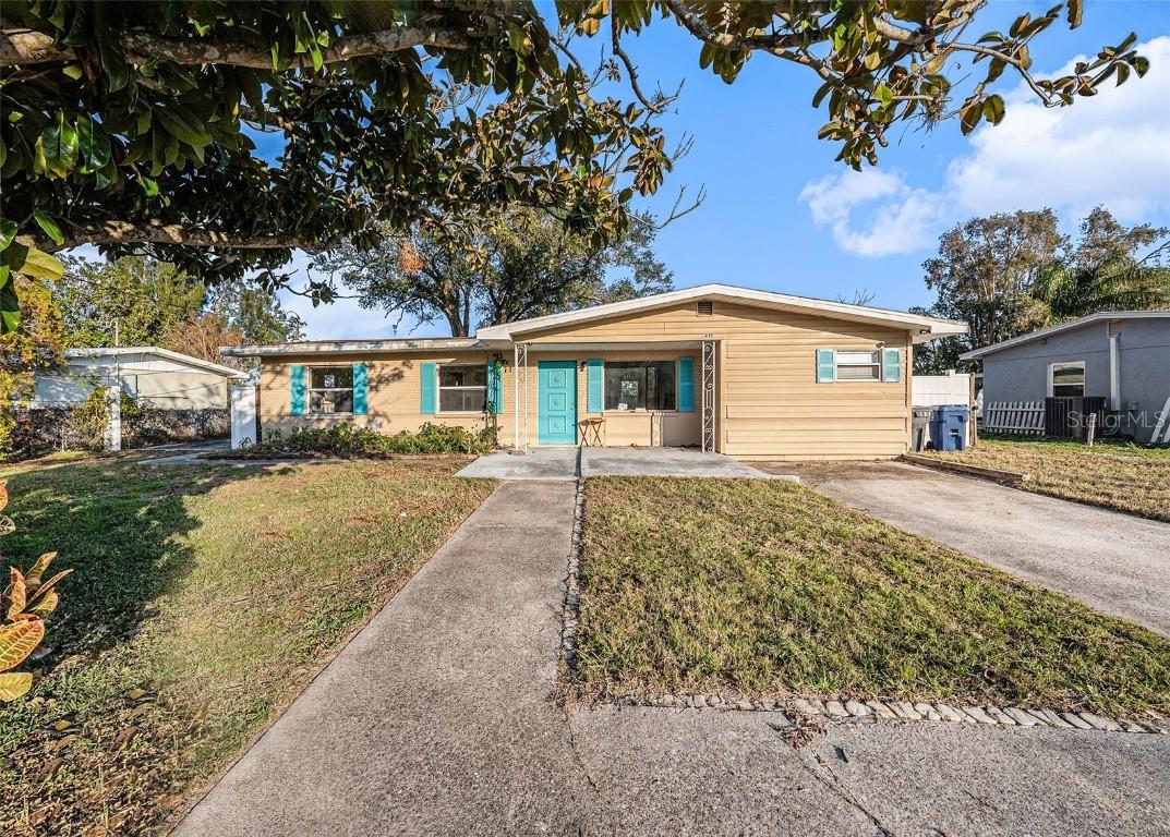 415 Country Club Dr., Oldsmar, FL 34677