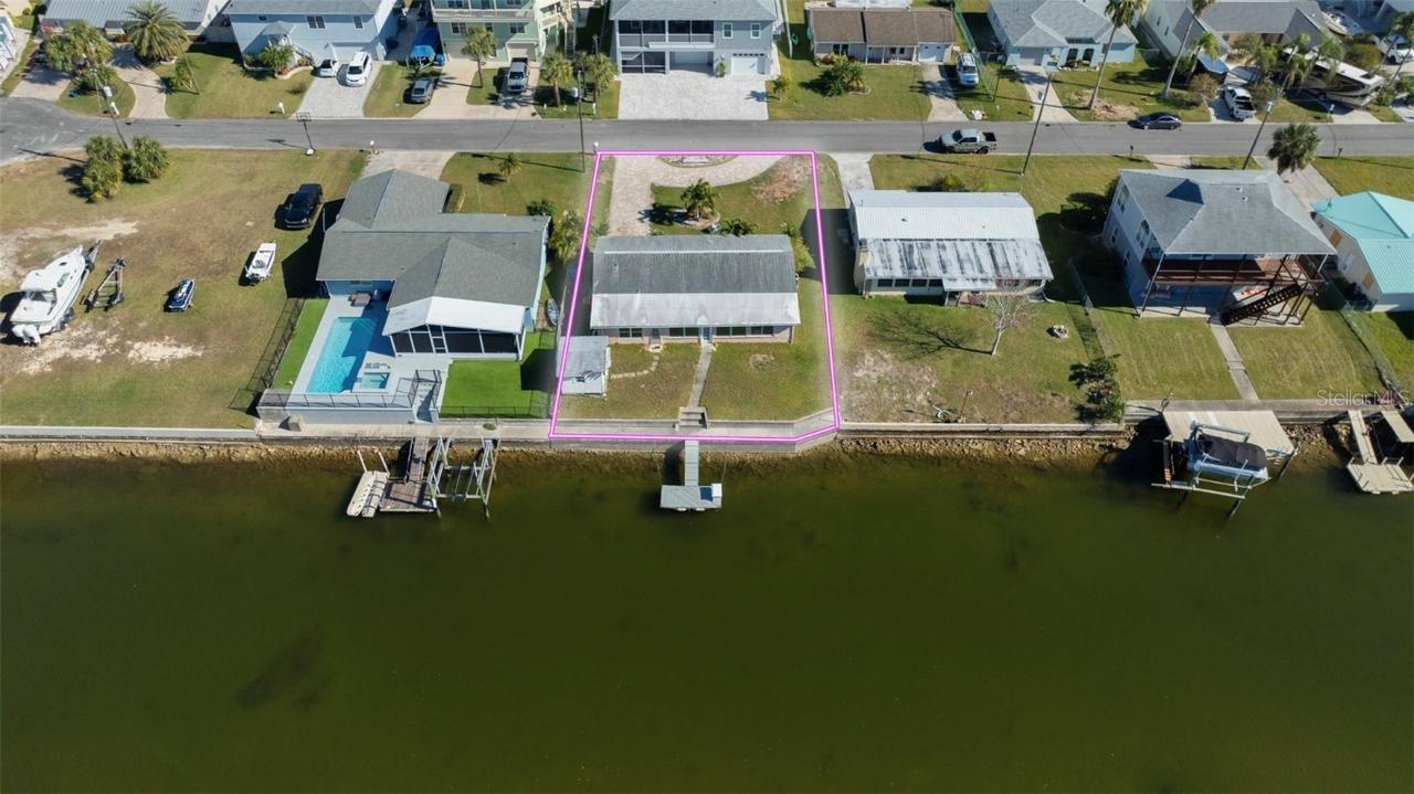 4299 Columbus Dr., Hernando Beach, FL 34607