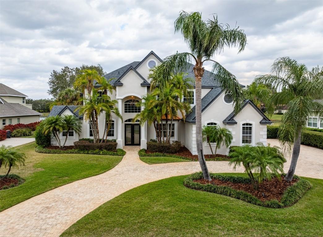 6249 Kingbird Manor Dr., Lithia, FL 33547