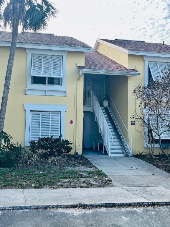 3747 42nd Way #E, St Petersburg, FL 33711