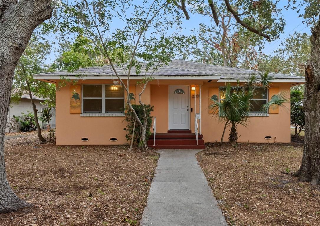 2201 Park St., St Petersburg, FL 33710