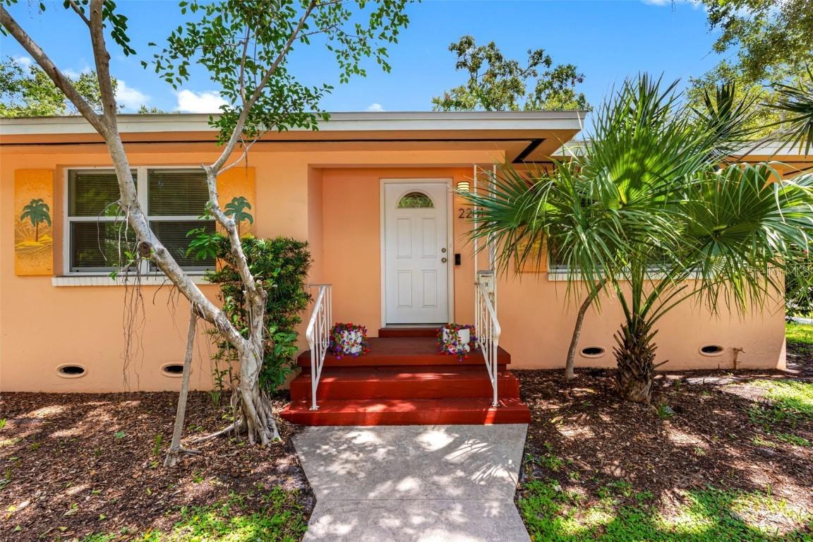 2201 Park St., St Petersburg, FL 33710