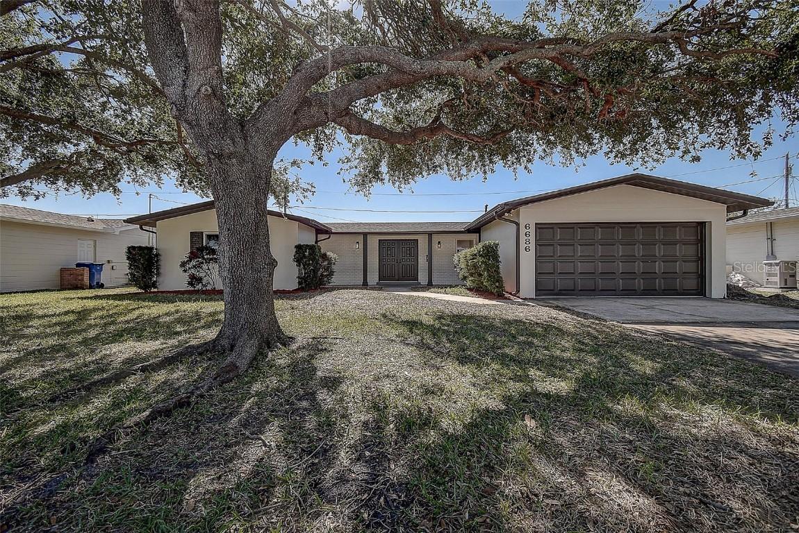 6686 12th Ter., St Petersburg, FL 33710