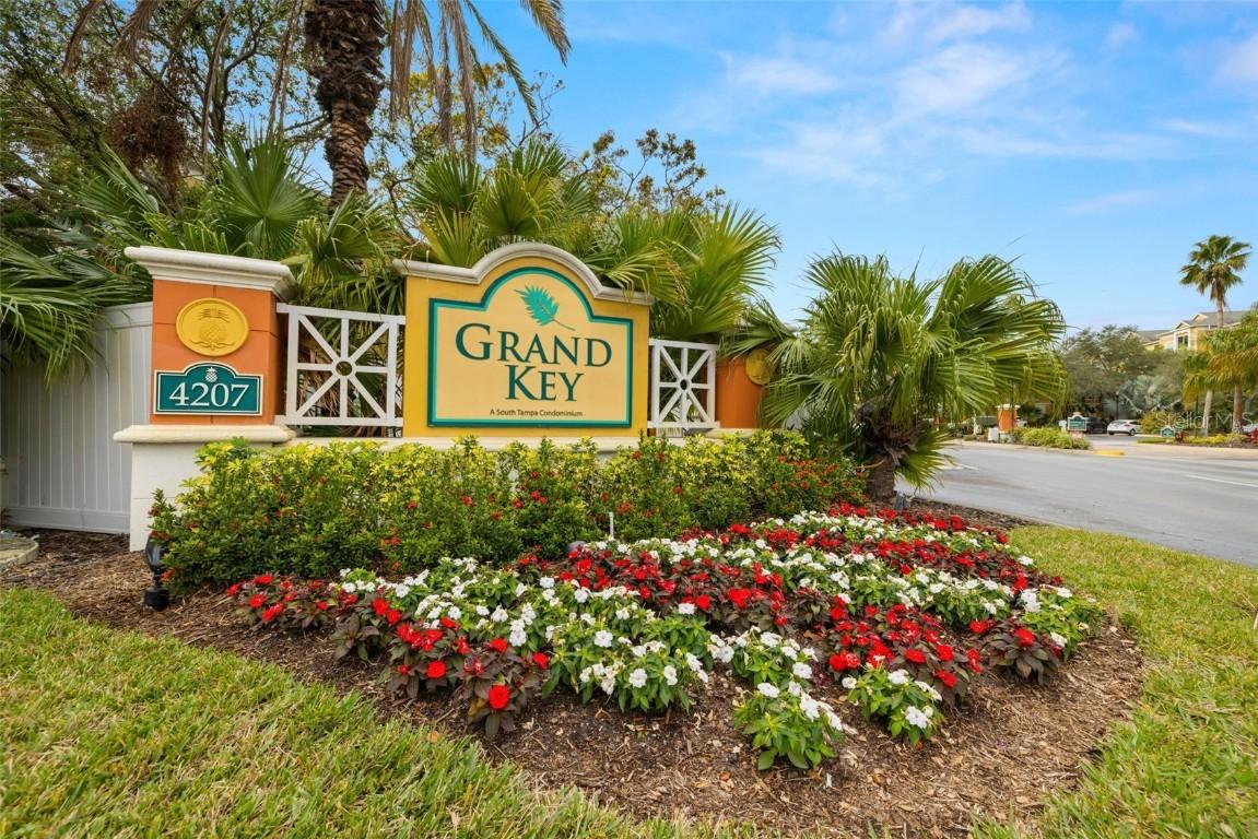 4207 S Dale Mabry Hwy. #11110, Tampa, FL 33611