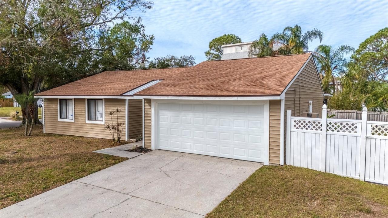102 Shoreview Ln., Oldsmar, FL 34677