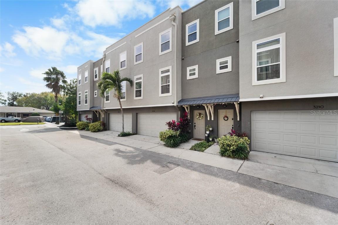 3208 Marcellus Cir., Tampa, FL 33609
