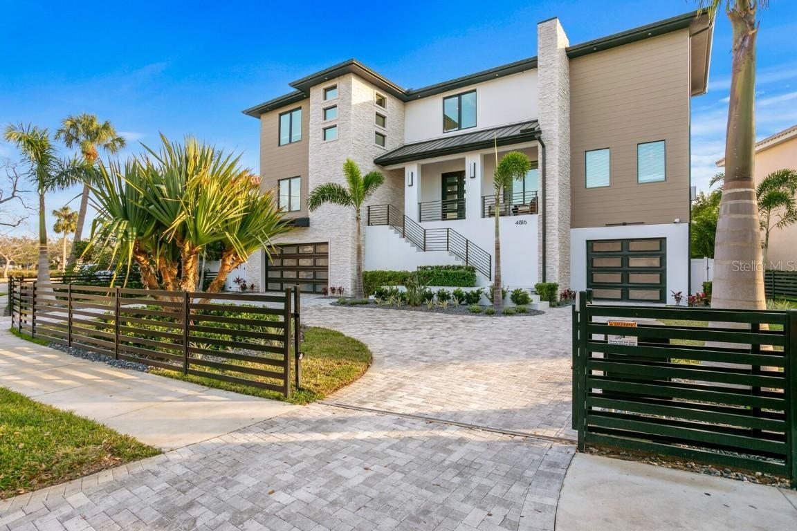 4816 W Sunset Blvd., Tampa, FL 33629