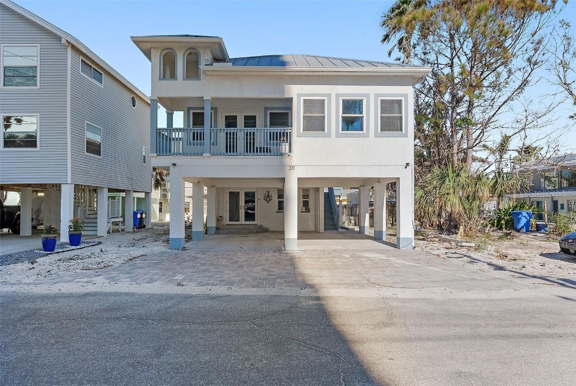 38 77th Ave., Treasure Island, FL 33706
