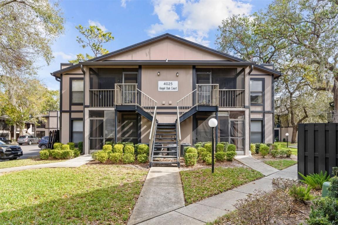 4025 Angel Oak Ct. #201, Tampa, FL 33613