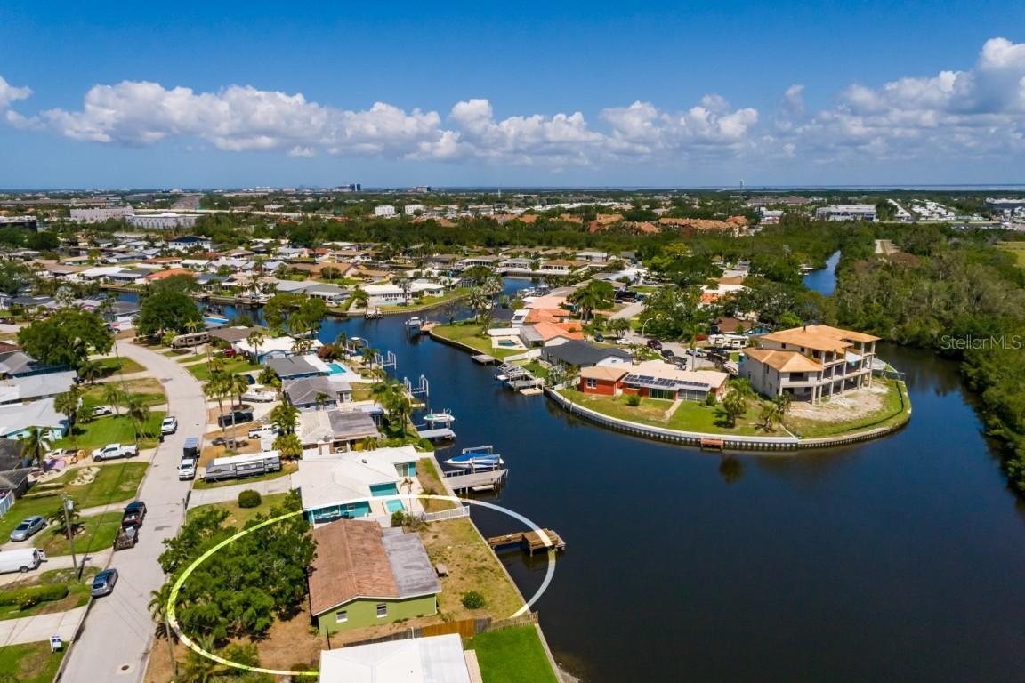 9439 Sun Isle Dr., St Petersburg, FL 33702