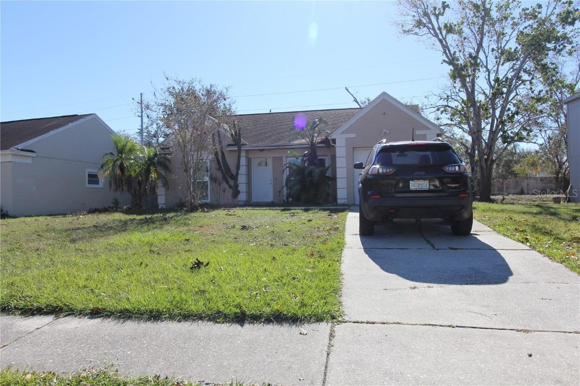 1621 Crossridge Dr., Brandon, FL 33510
