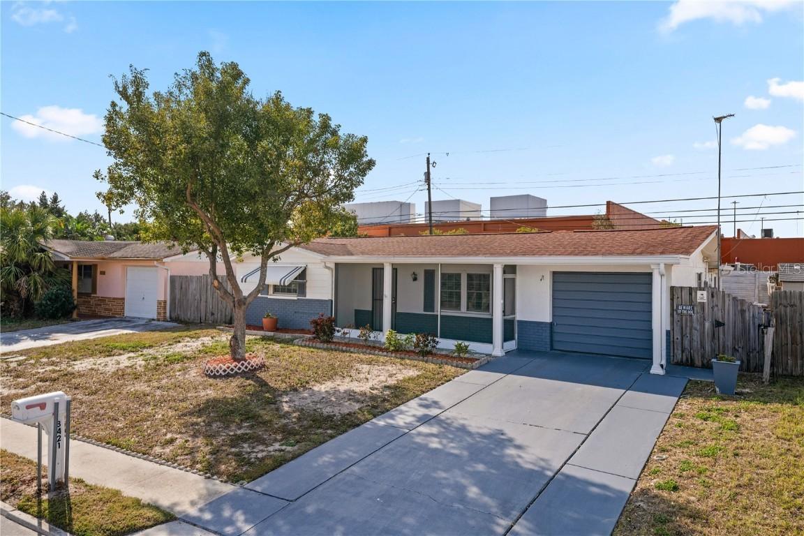 3421 Cantrell St., Holiday, FL 34690