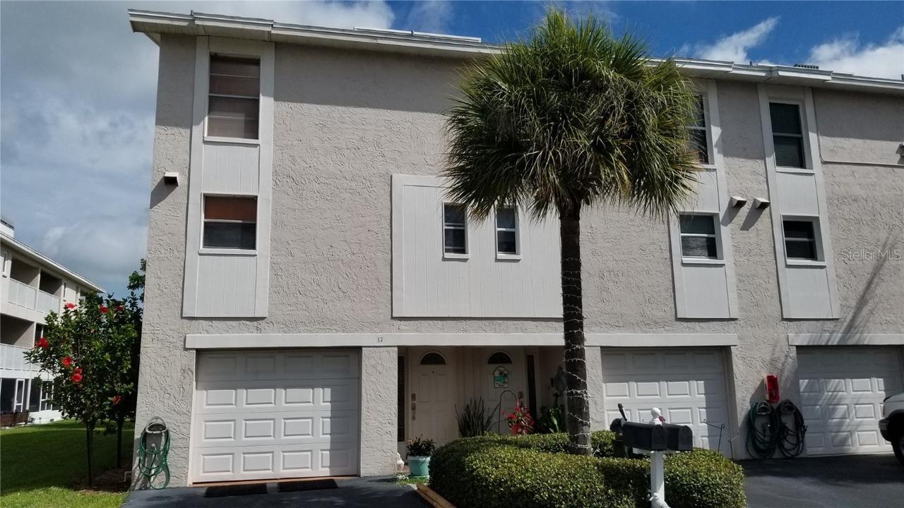 255 Capri Cir. #17, Treasure Island, FL 33706