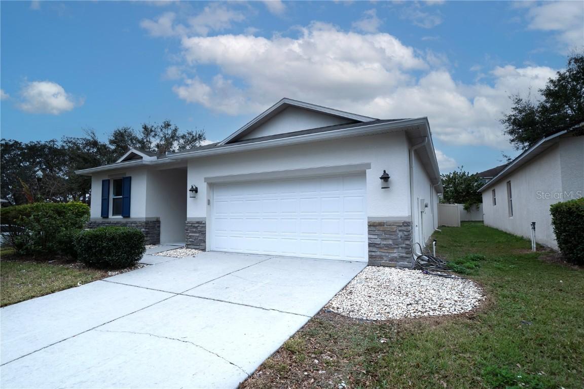 2102 Nuttall Oaks Pl., Brandon, FL 33510