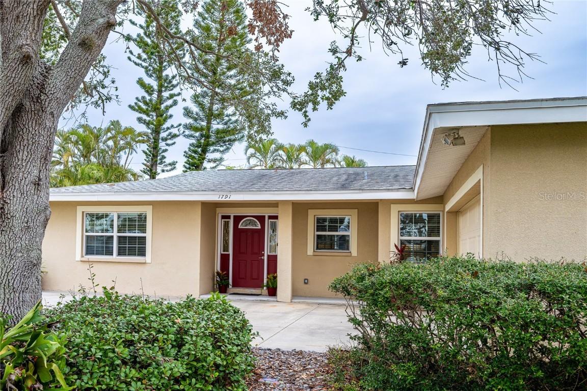 1791 Colorado Ave., St Petersburg, FL 33703
