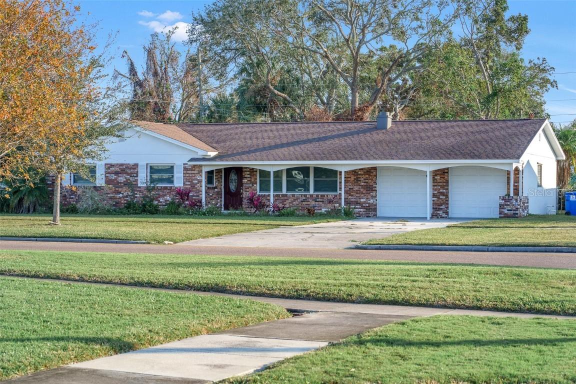 6180 30th Ave., St Petersburg, FL 33710
