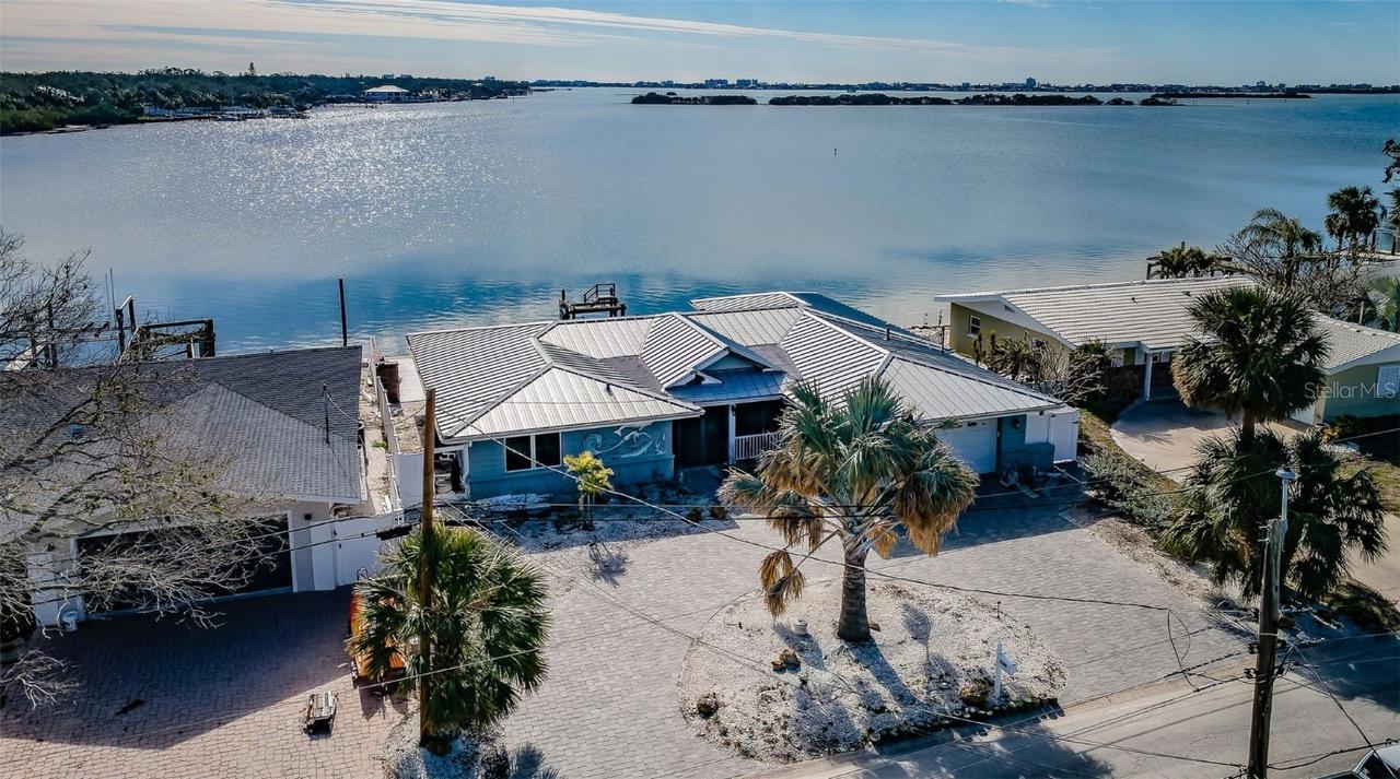 8520 42nd Ave., St Petersburg, FL 33709