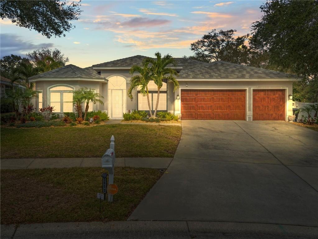 2952 Parkcreek Dr., Clearwater, FL 33759