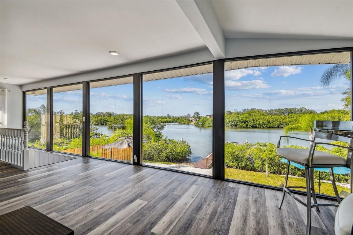 3098 Phoenix Ave., Oldsmar, FL 34677