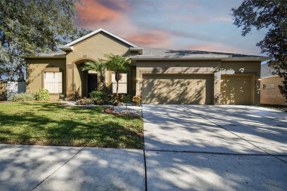 10734 Moss Island Dr., Riverview, FL 33569