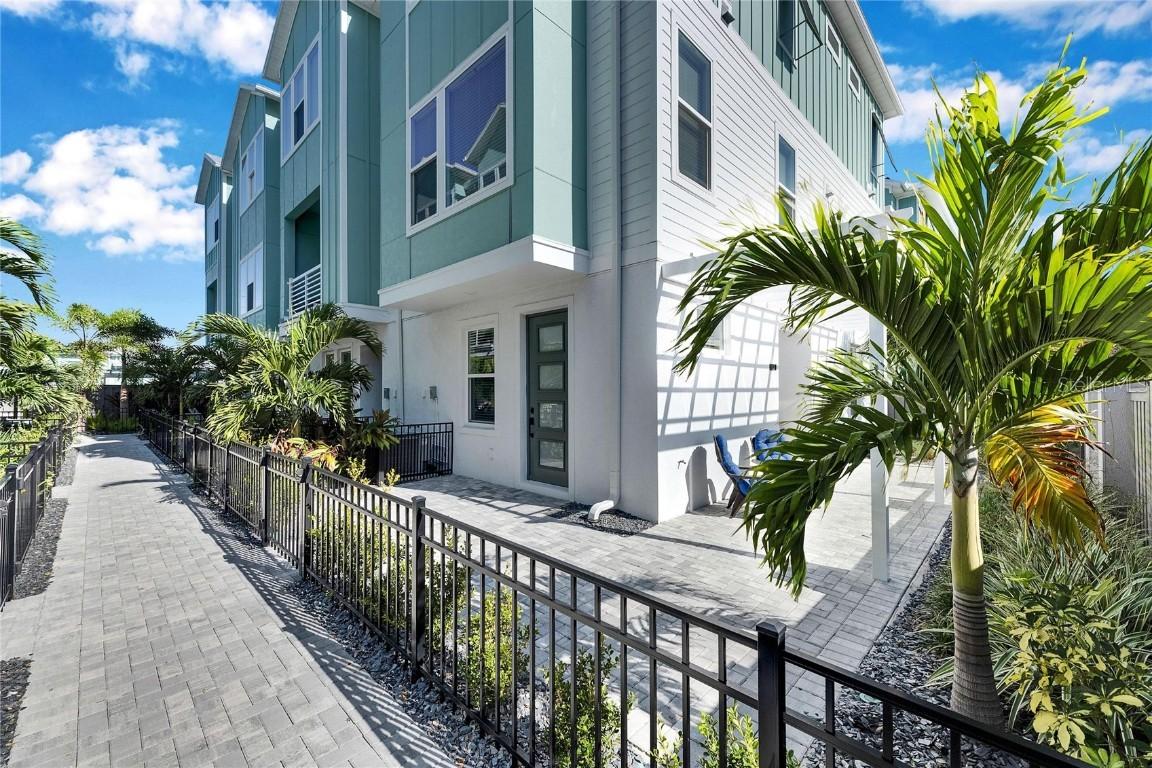 2819 1st Ave., St Petersburg, FL 33712