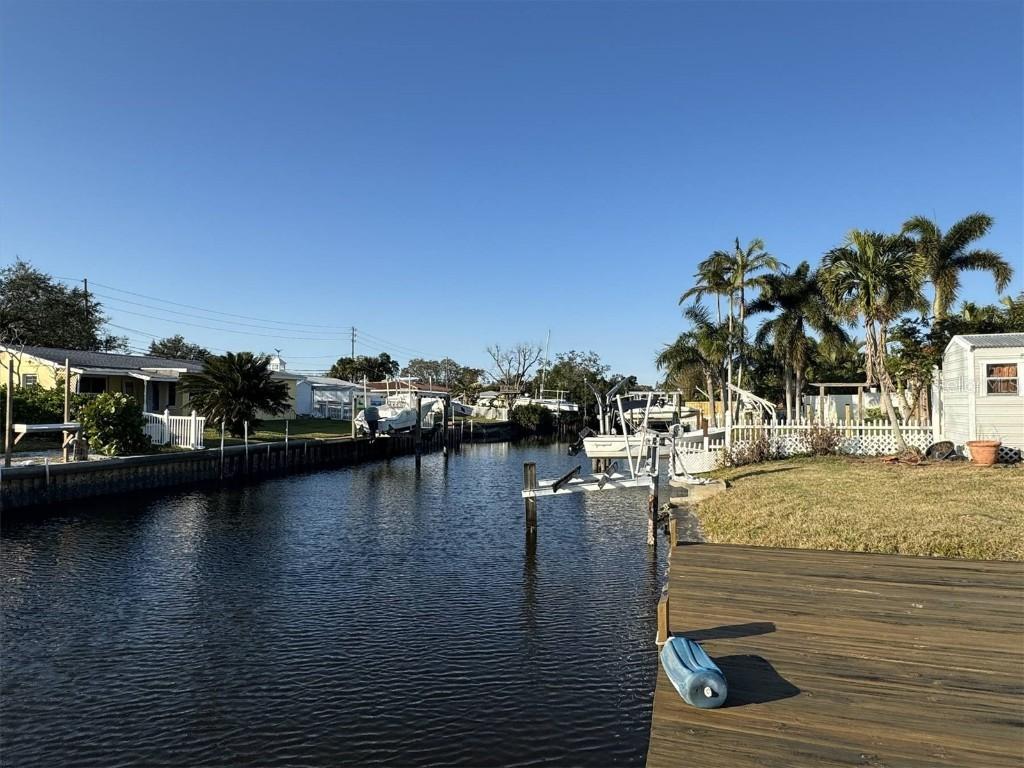 9524 Treasure Ln., St Petersburg, FL 33702