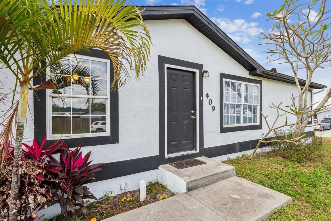 409 Harry Ave., Lehigh Acres, FL 33971