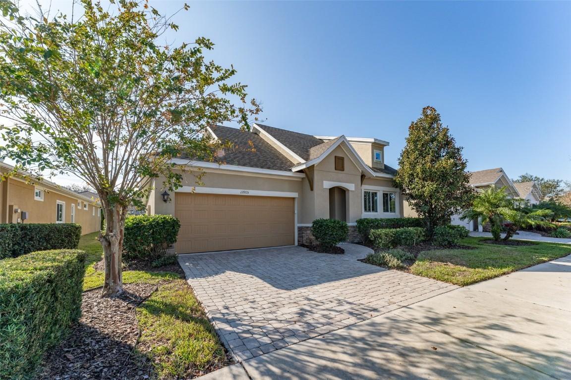 13905 Goldfinch Glade Ln., Lithia, FL 33547