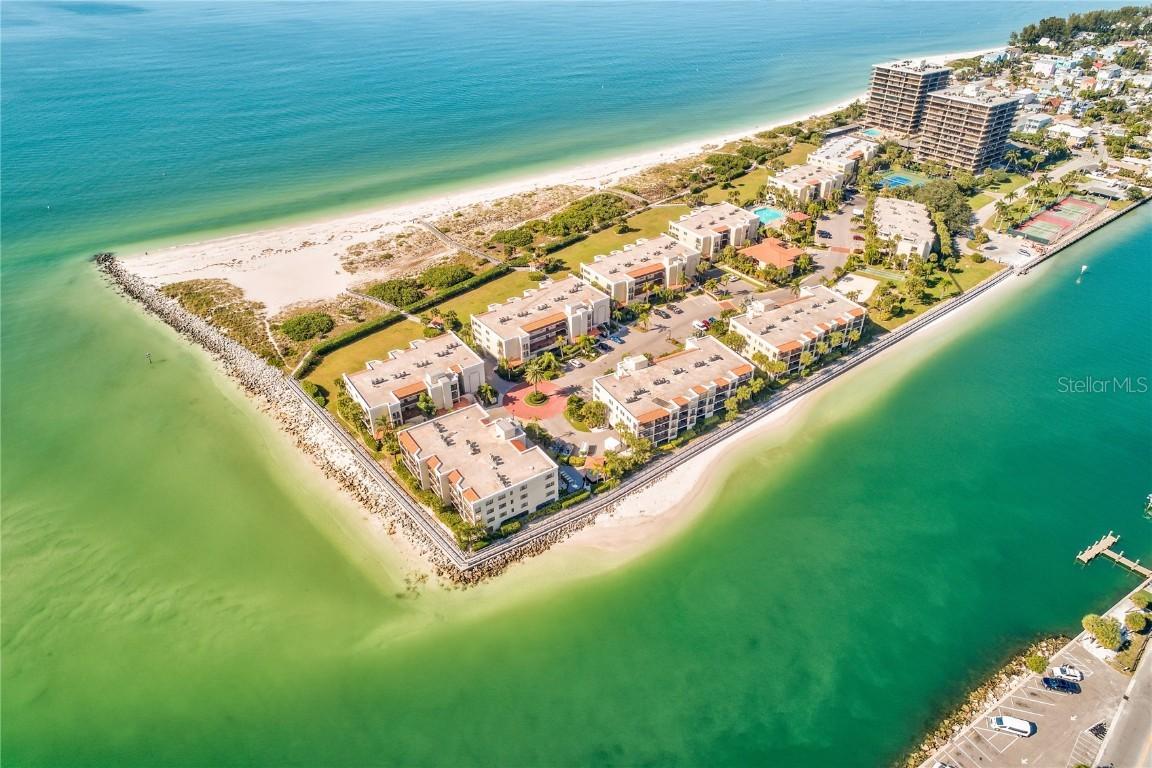 7434 Bayshore Dr. #404, Treasure Island, FL 33706