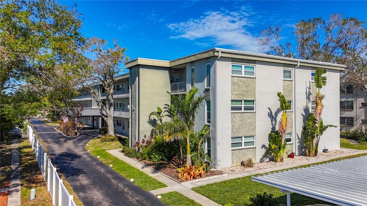 5890 38th Ave. #101, St Petersburg, FL 33710