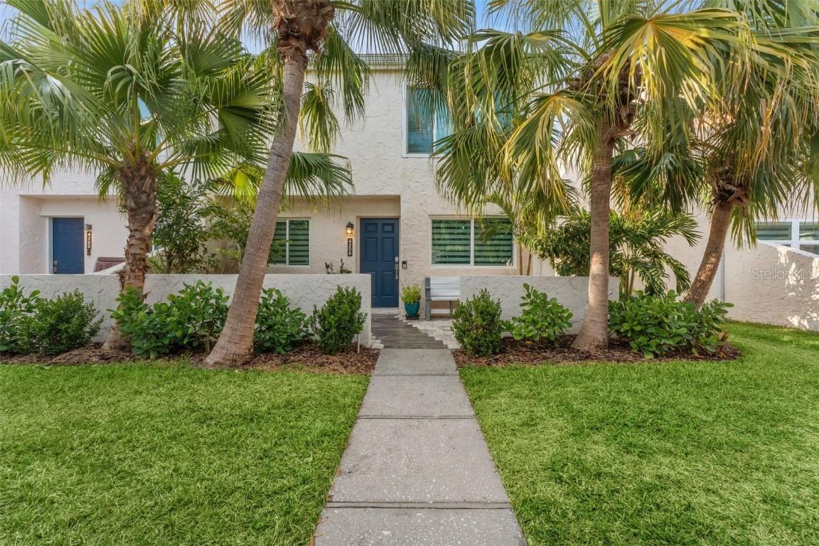 4208 Harbor House Dr., Tampa, FL 33615