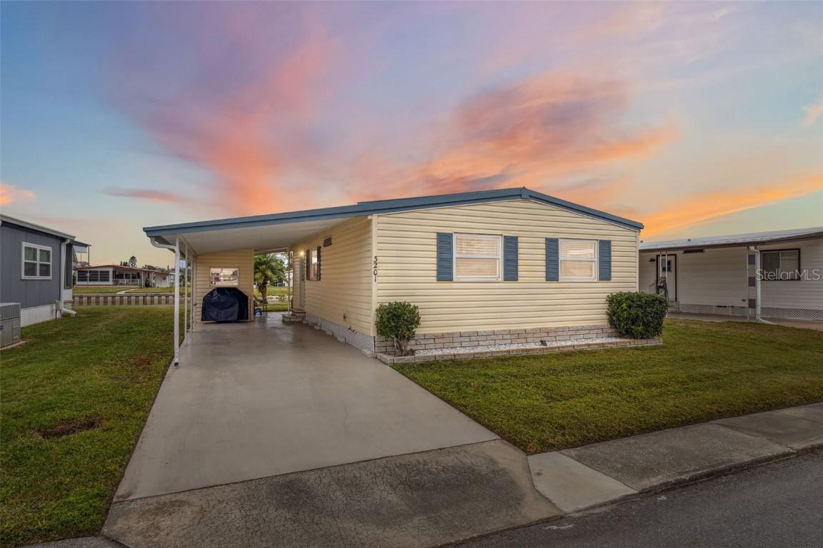 3201 Nantucket Dr., Holiday, FL 34690