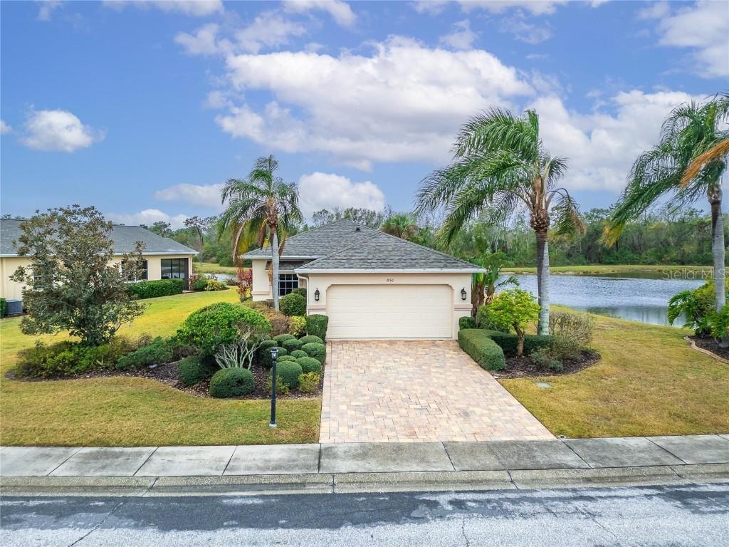 1950 Sterling Glen Ct., Sun City Center, FL 33573
