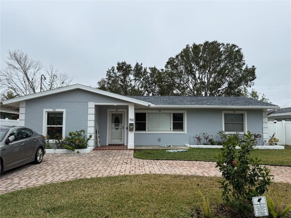 758 44th Ave., St Petersburg, FL 33703