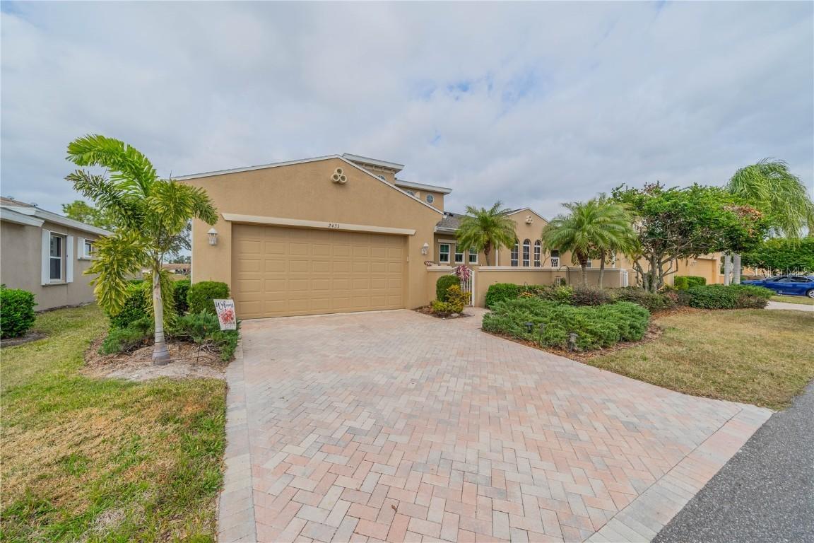 2431 Kensington Greens Dr., Sun City Center, FL 33573