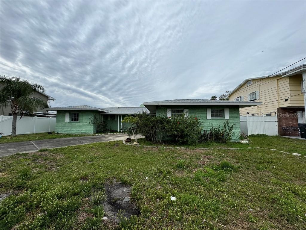 6304 Memorial Hwy., Tampa, FL 33615