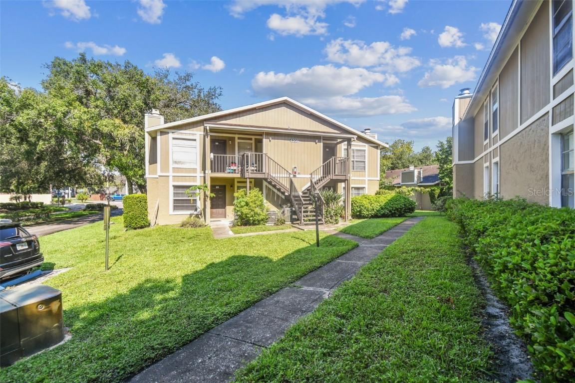 4208 Winding Moss Tr. #102, Tampa, FL 33613