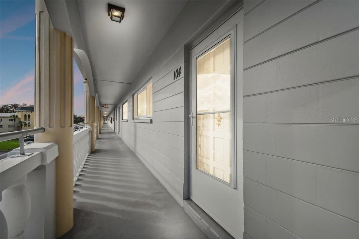 2460 Franciscan Dr. #20, Clearwater, FL 33763