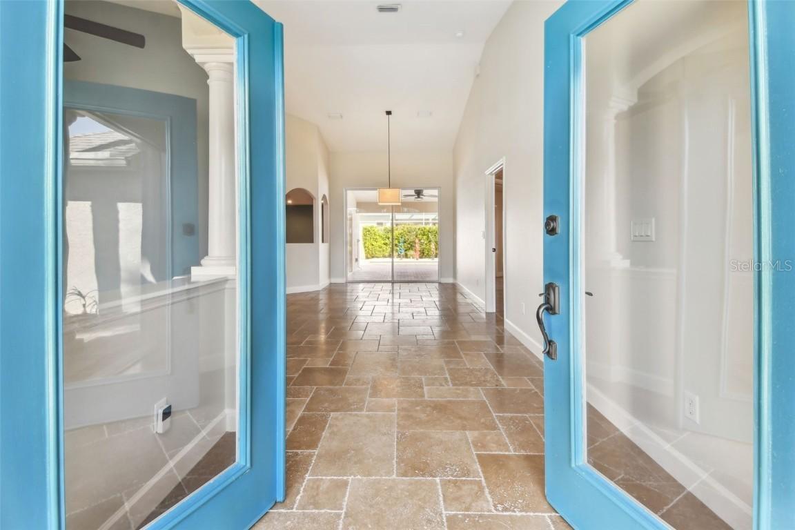 924 Landmark Cir., Tierra Verde, FL 33715