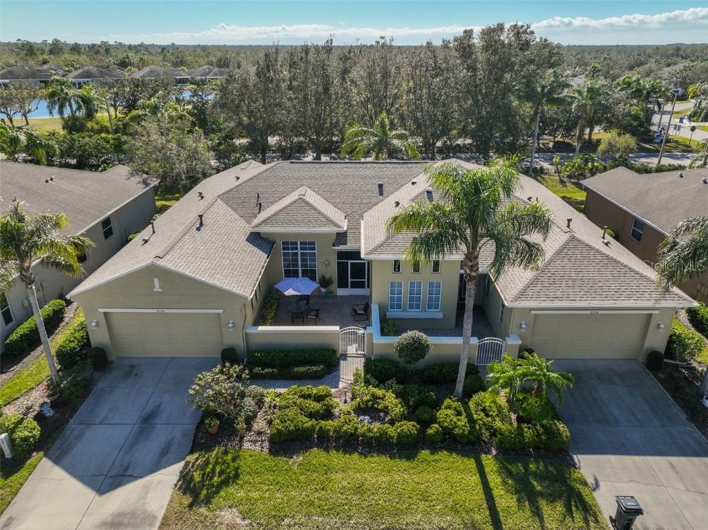 2124 Sifield Greens Way #11, Sun City Center, FL 33573