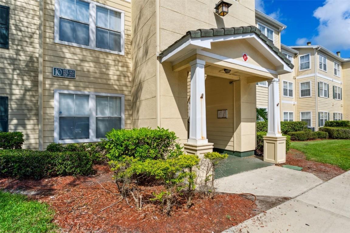 18119 Sterling Gate Cir., Tampa, FL 33647