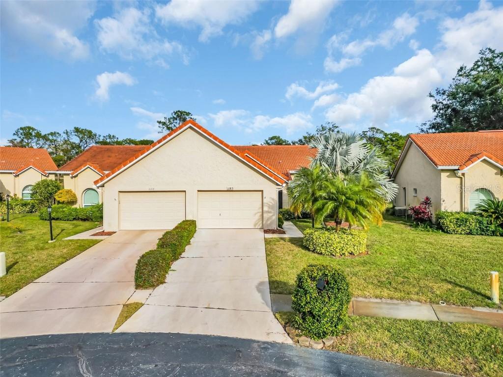 1185 Woodfield Ct., Palm Harbor, FL 34684