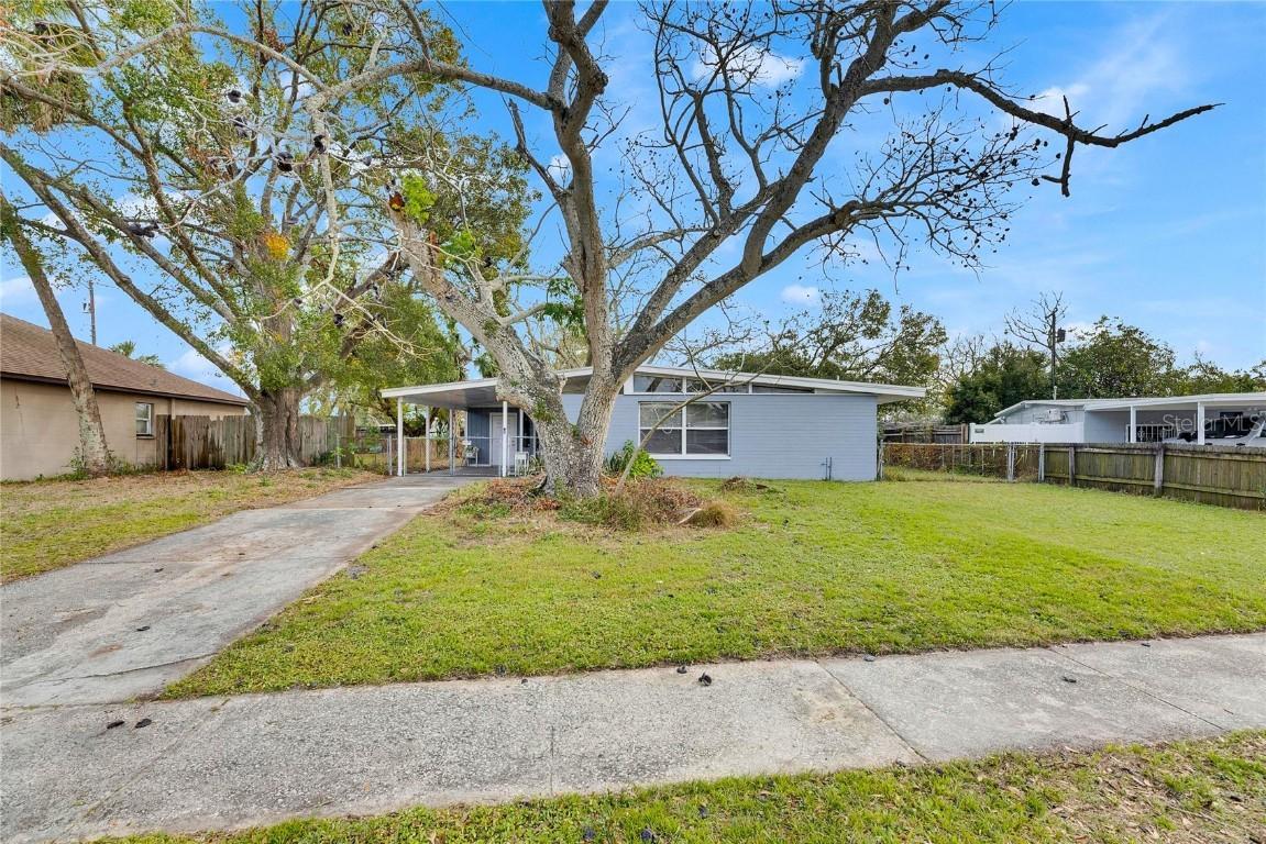 1434 Longwood Loop, Tampa, FL 33619