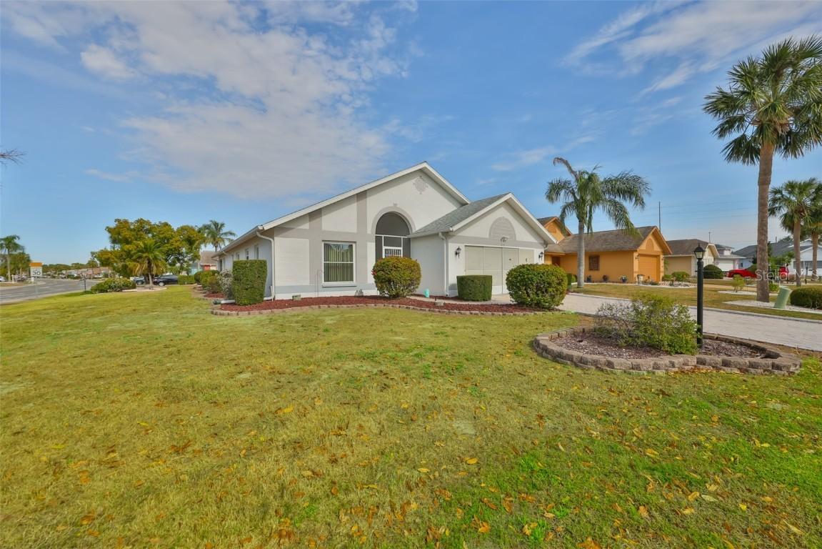 243 Linger Ln., Sun City Center, FL 33573