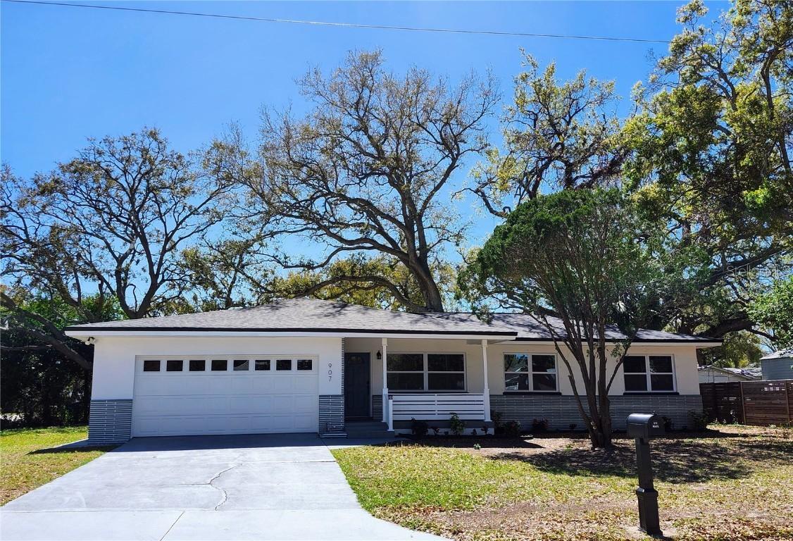 907 Knollwood Dr., Dunedin, FL 34698