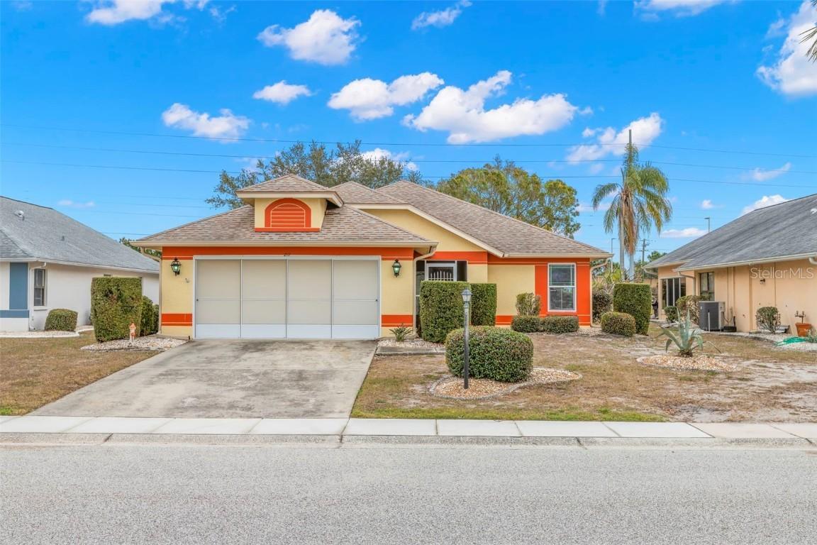 217 Linger Ln., Sun City Center, FL 33573
