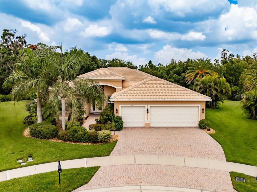 16213 Diamond Bay Dr., Wimauma, FL 33598