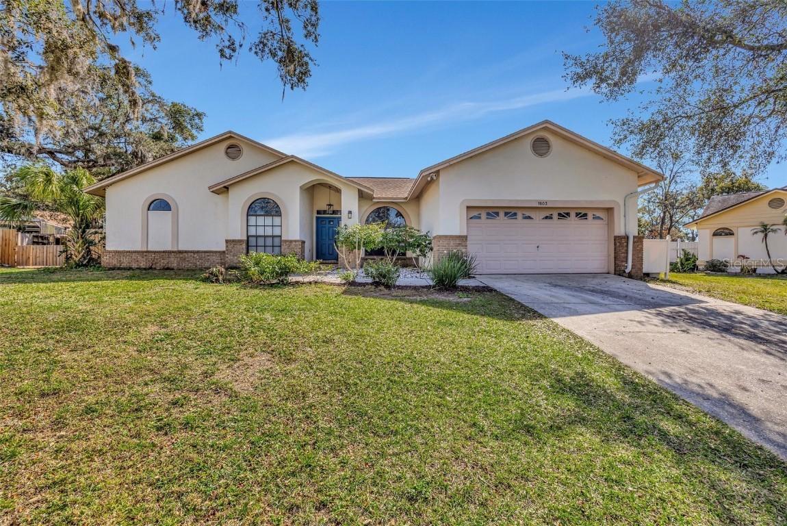 1803 Tawnee Pl., Brandon, FL 33510