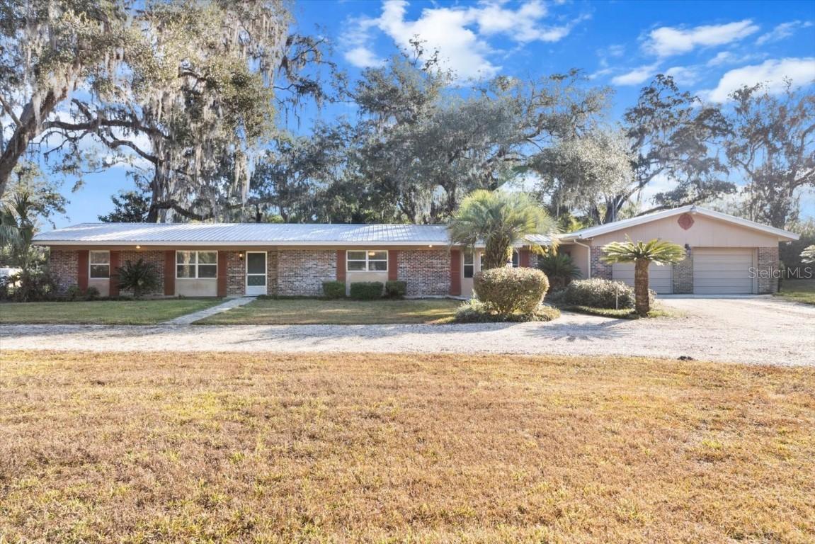 9181 S Mountain Lake Ave., Floral City, FL 34436